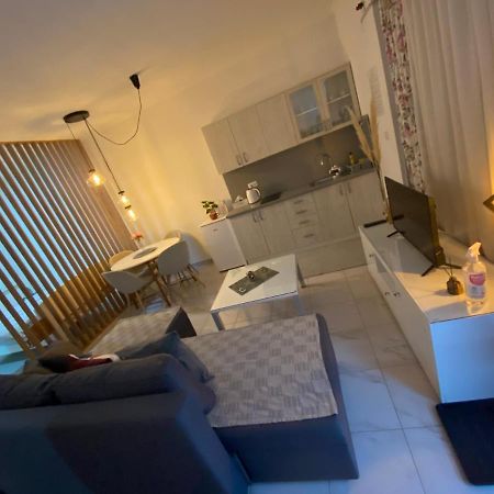 Appartement Deluxe à Tuzla Extérieur photo