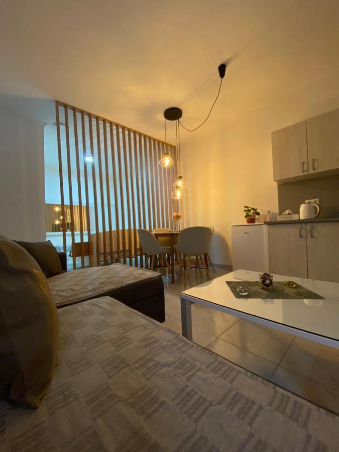 Appartement Deluxe à Tuzla Extérieur photo