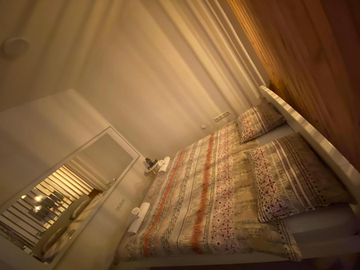 Appartement Deluxe à Tuzla Extérieur photo